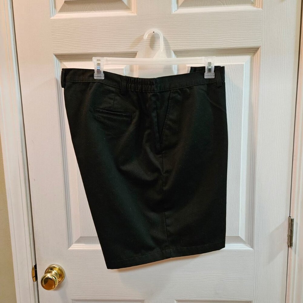 NWOT - Women's Plus Size 24W  - Black Shorts